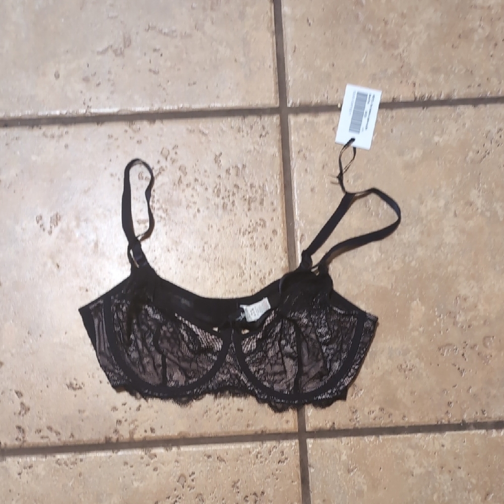Elegant Black Lace Bra
